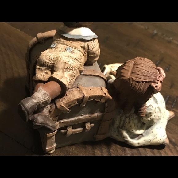 Sarah’s attic collectible figurine ‘92 - Picture 5 of 7